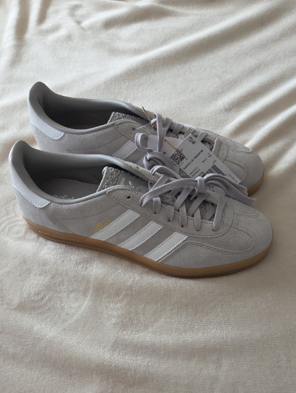 BNWT Men's Adidas Gazelle Indoor,Light Grey with White Accents. Size 10.5